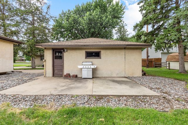 831 Overton Drive NE, Fridley, MN 55432