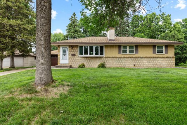831 Overton Drive NE, Fridley, MN 55432