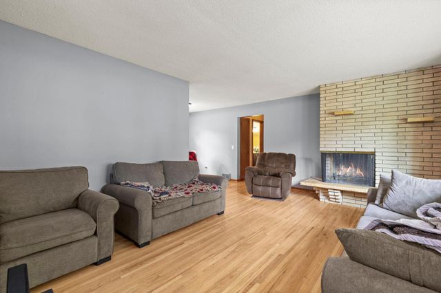 831 Overton Drive NE, Fridley, MN 55432