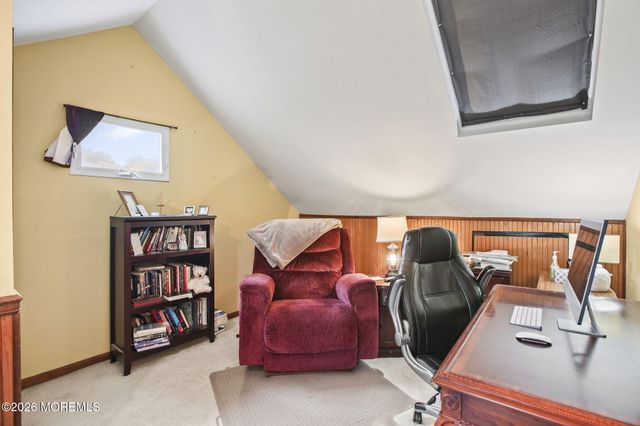 21 Fairway Drive, Toms River, NJ 08753