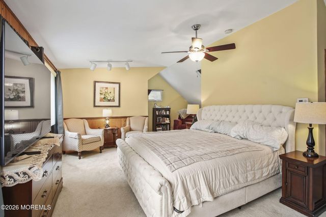 21 Fairway Drive, Toms River, NJ 08753