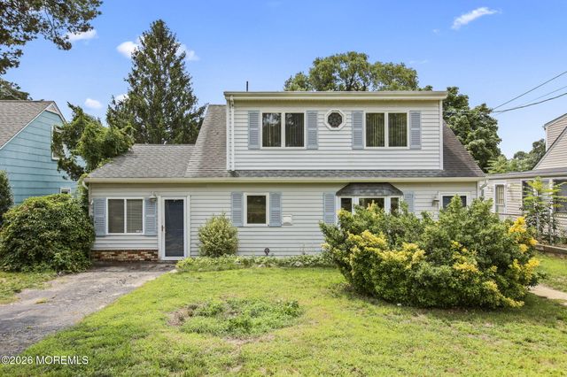 21 Fairway Drive, Toms River, NJ 08753
