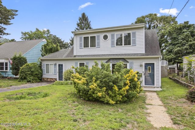 21 Fairway Drive, Toms River, NJ 08753