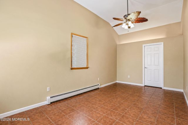 21 Fairway Drive, Toms River, NJ 08753