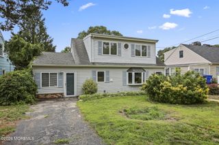 21 Fairway Drive, Toms River, NJ 08753