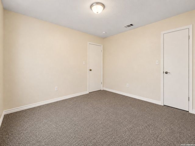 9656 SHOREBIRD LN, San Antonio, TX 78245