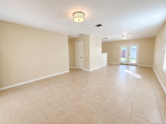 9656 SHOREBIRD LN, San Antonio, TX 78245
