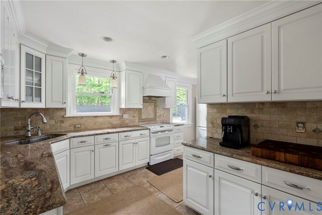 7670 Idlewyld Rd, Richmond, VA 23225