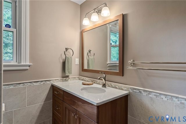 7670 Idlewyld Rd, Richmond, VA 23225