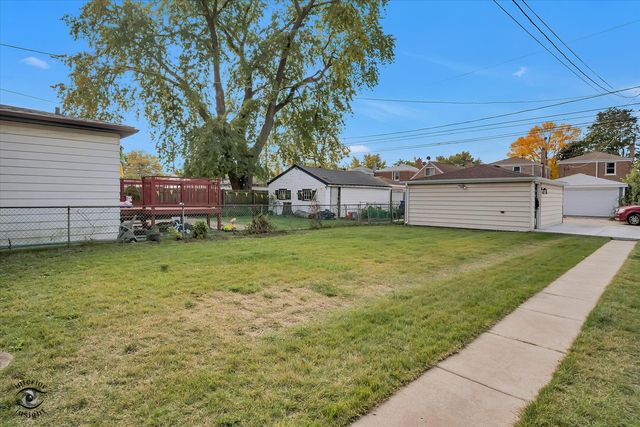 5230 S Hamlin Avenue, Chicago, IL 60632