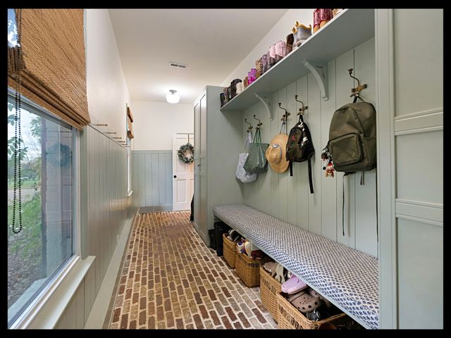 202 Deerfield Ln, Franklin, TN 37069