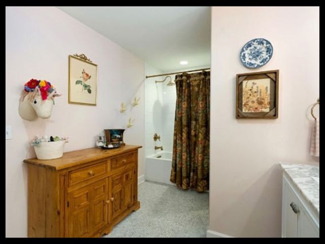 202 Deerfield Ln, Franklin, TN 37069