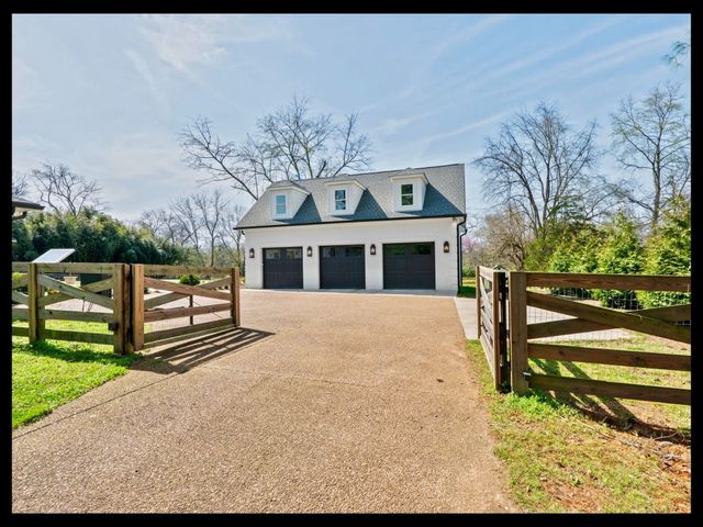 202 Deerfield Ln, Franklin, TN 37069