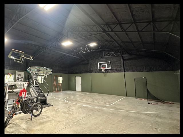 202 Deerfield Ln, Franklin, TN 37069