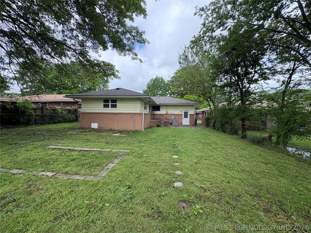 618 SE Wilshire Avenue, Bartlesville, OK 74006