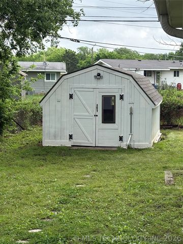 618 SE Wilshire Avenue, Bartlesville, OK 74006