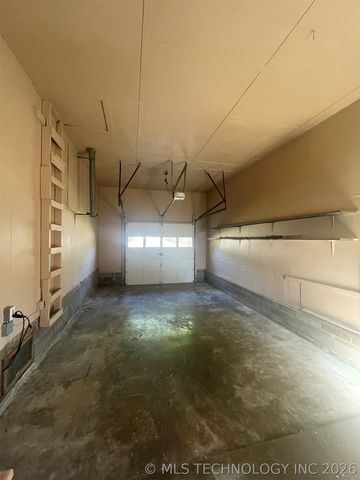 618 SE Wilshire Avenue, Bartlesville, OK 74006