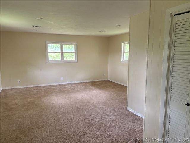 618 SE Wilshire Avenue, Bartlesville, OK 74006