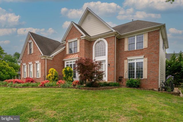 8038 HOLLAND RD, Alexandria, VA 22306