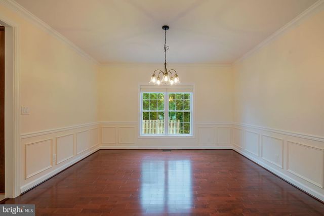 8038 HOLLAND RD, Alexandria, VA 22306
