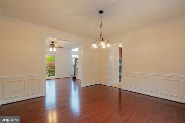 8038 HOLLAND RD, Alexandria, VA 22306