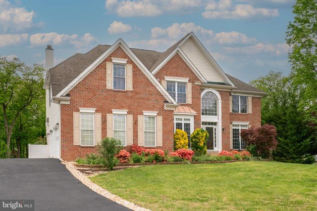 8038 HOLLAND RD, Alexandria, VA 22306