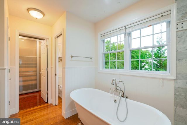8038 HOLLAND RD, Alexandria, VA 22306