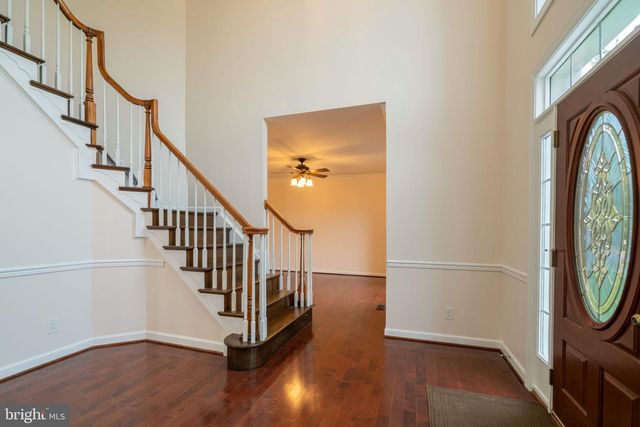 8038 HOLLAND RD, Alexandria, VA 22306