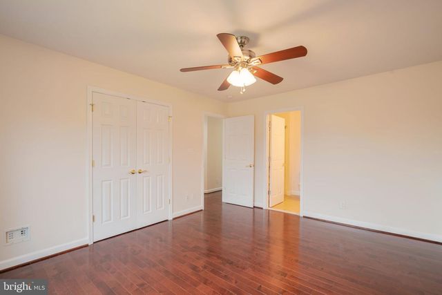 8038 HOLLAND RD, Alexandria, VA 22306