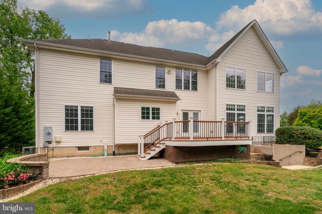 8038 HOLLAND RD, Alexandria, VA 22306