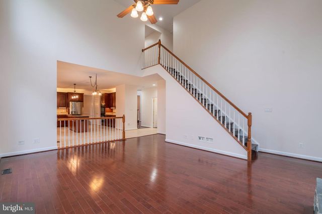 8038 HOLLAND RD, Alexandria, VA 22306