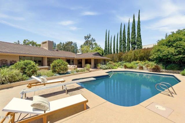 1046 Oak Grove Place, San Marino, CA 91108