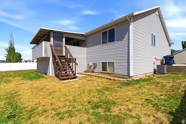 1142 E 1350 S, Clearfield, UT 84015