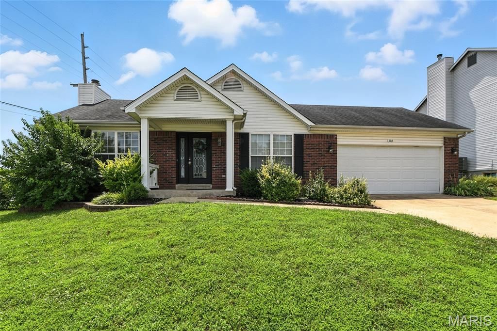 1302 Bryan Valley Drive, O'fallon, MO 63366