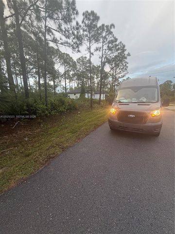 3204 32 ST W, Lehigh Acres, FL 33971