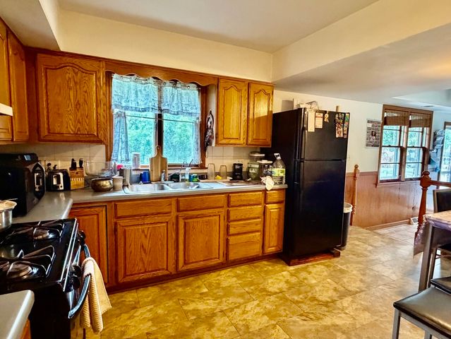 1304 THEODORE Street, Crest Hill, IL 60403