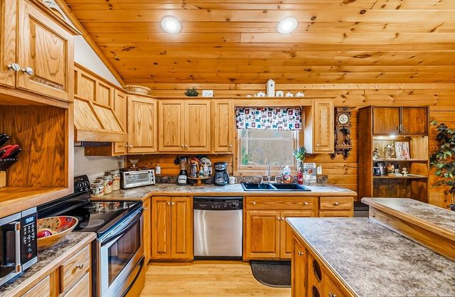 1944 River Crest Parkway, Rutherfordton, NC 28138