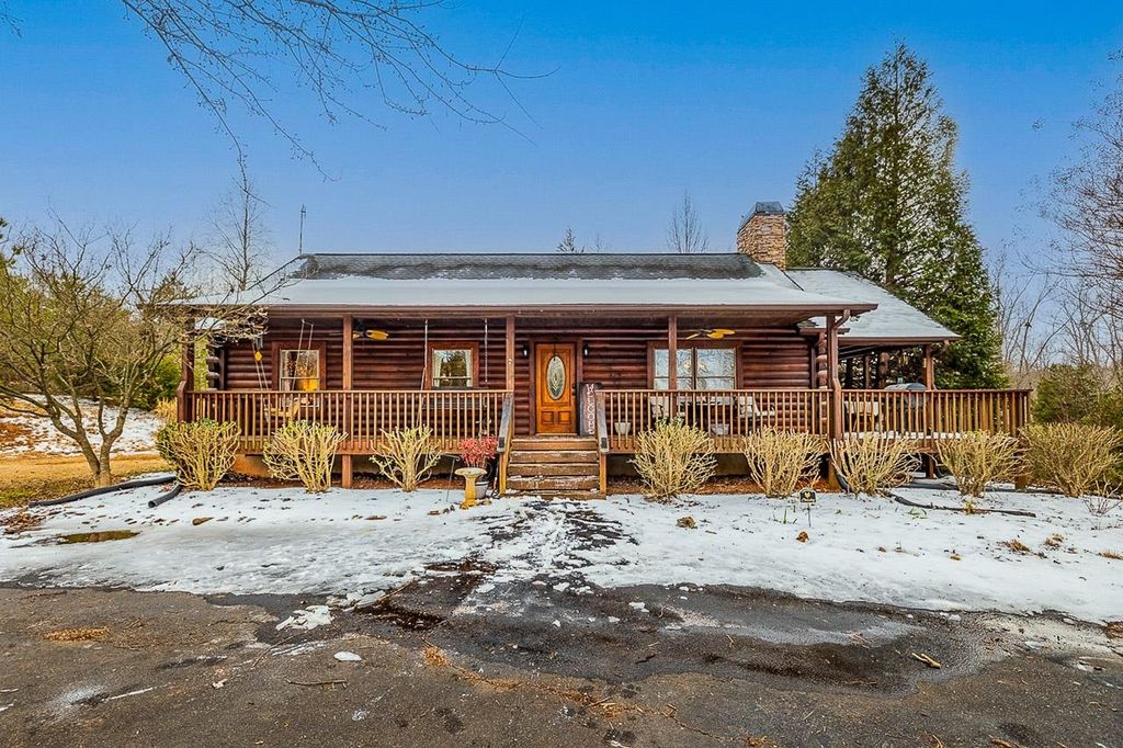 1944 River Crest Parkway, Rutherfordton, NC 28138