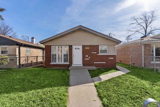 9505 S PEORIA Street, Chicago, IL 60643