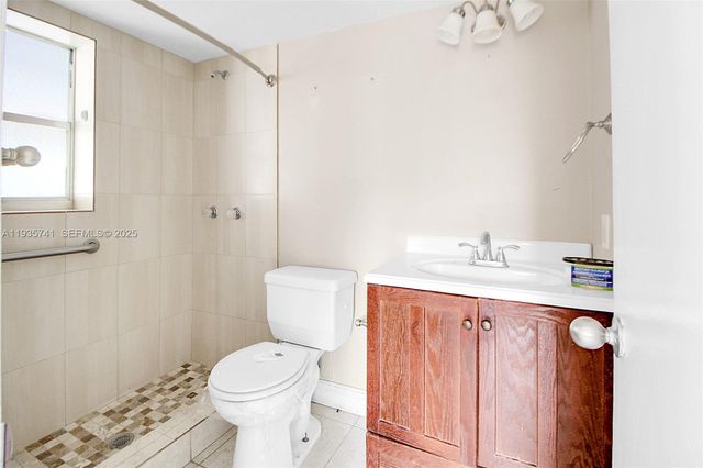 6195 W 18th Ave G125, Hialeah, FL 33012