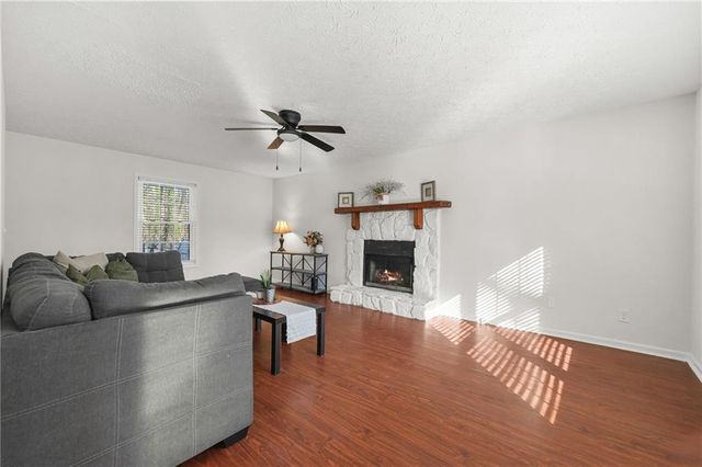 2915 Cedar Mill Drive, Acworth, GA 30102