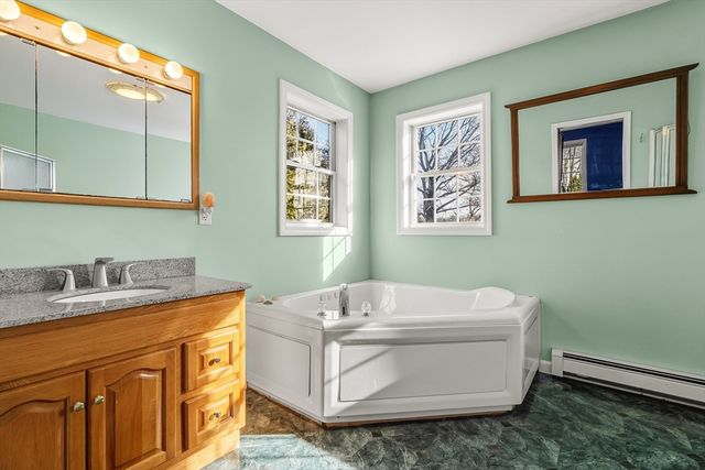 303 School St, Acton, MA 01720