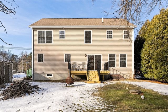 303 School St, Acton, MA 01720