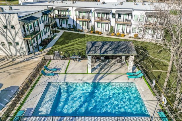 408 Dr Martin Luther King Jr Boulevard 103, Waxahachie, TX 75165