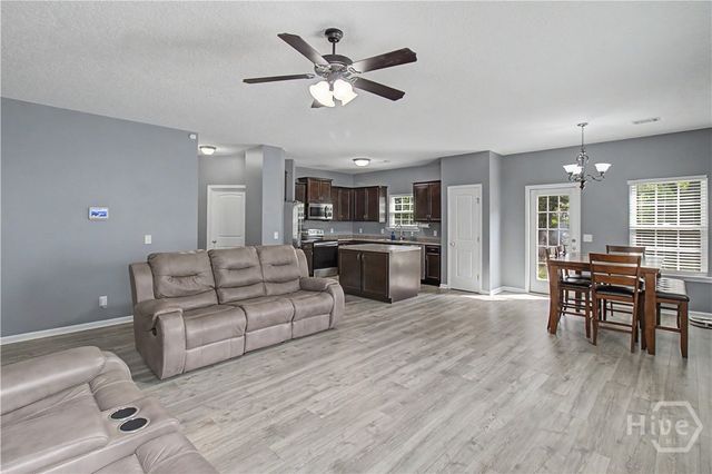 96 Griffin Road, Allenhurst, GA 31301