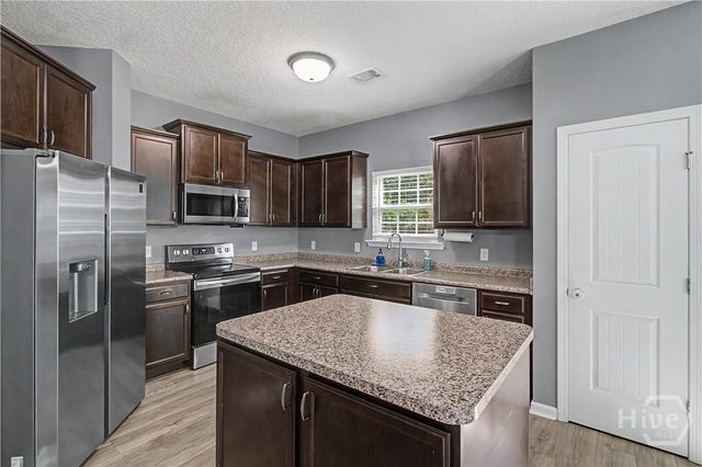 96 Griffin Road, Allenhurst, GA 31301