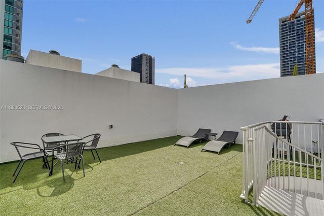 481 NE 29th St 702, Miami, FL 33137