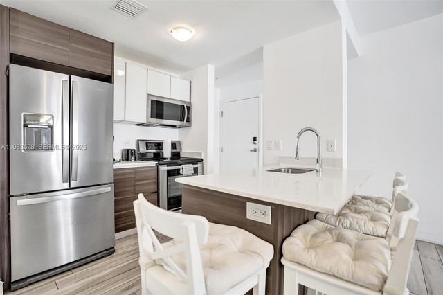 481 NE 29th St 702, Miami, FL 33137