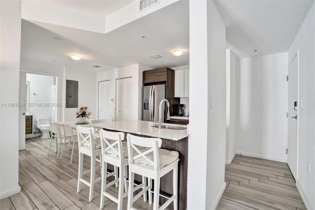 481 NE 29th St 702, Miami, FL 33137