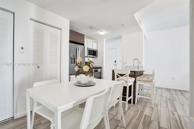 481 NE 29th St 702, Miami, FL 33137